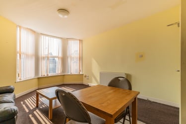 1 bed house, Newport Road, City Centre, Cardiff, CF241AH - Image 6